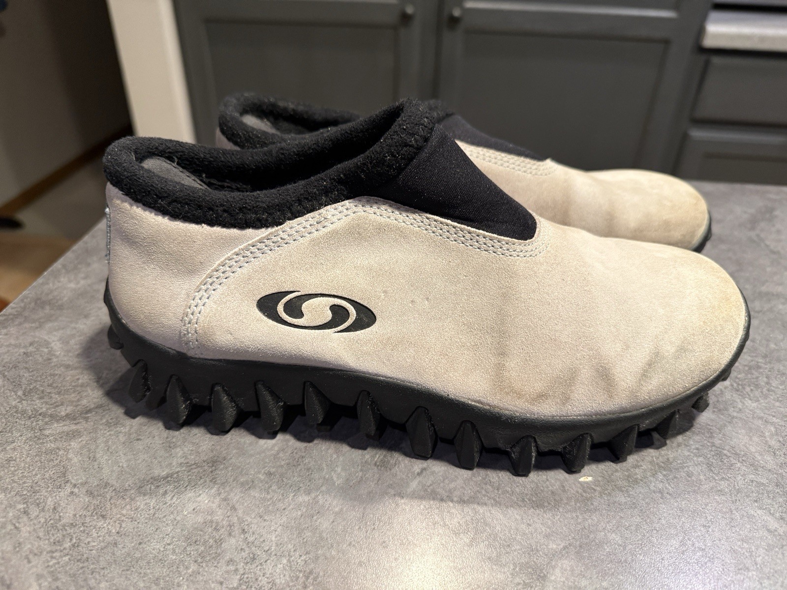 SALOMON Contagrip CX Smowclog Moc Thinsulate Mens Suede Hiking Shoe Sz 8.5 Taupe
