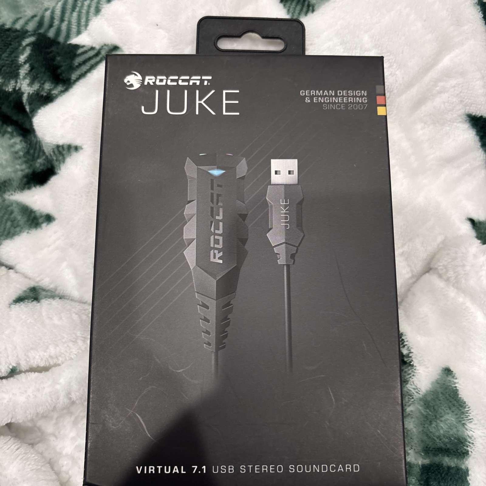 ROCCAT Juke Virtual 7.1 Plus USB Stereo Soundcard Adapter for Gaming Headphones