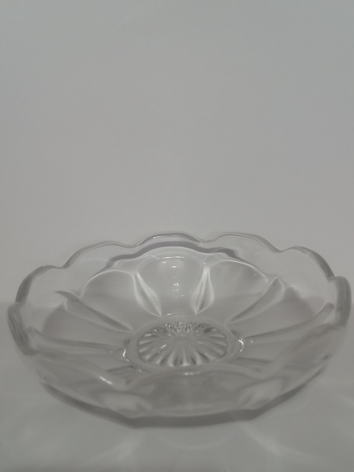 Vintage Scalloped Edge Glass Dish 6" Wide