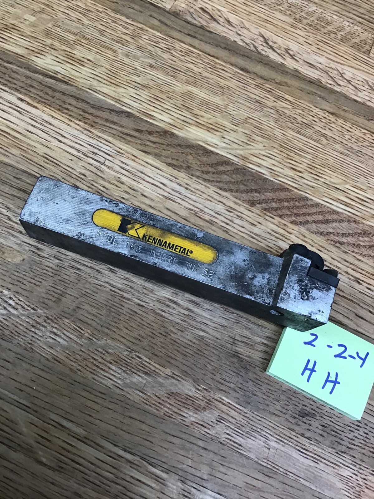 Kennametal KTGL-163 INS. TN-32.  1." x 1" x 6"  Indexible Turning Toolholder