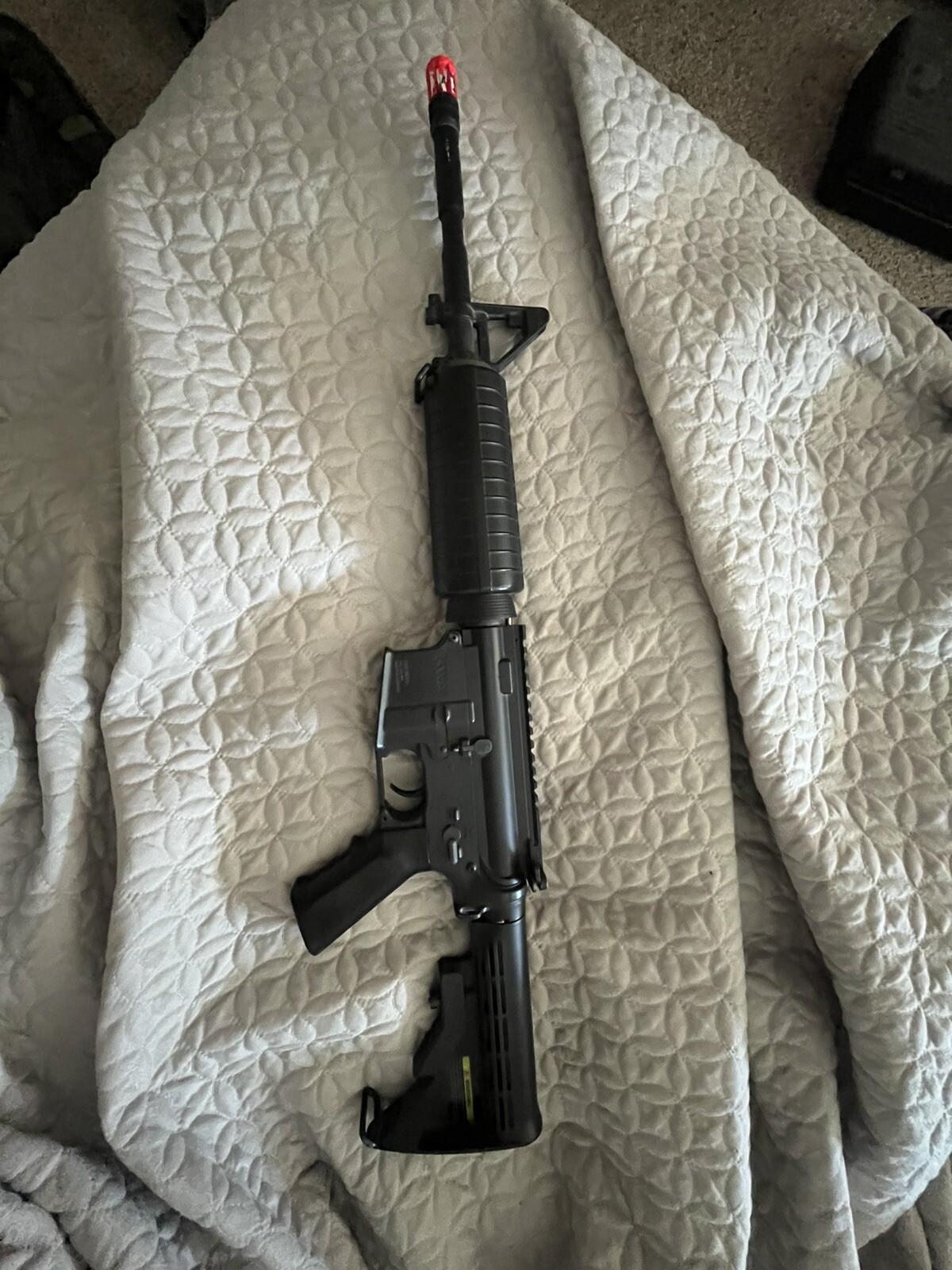 airsoft gun