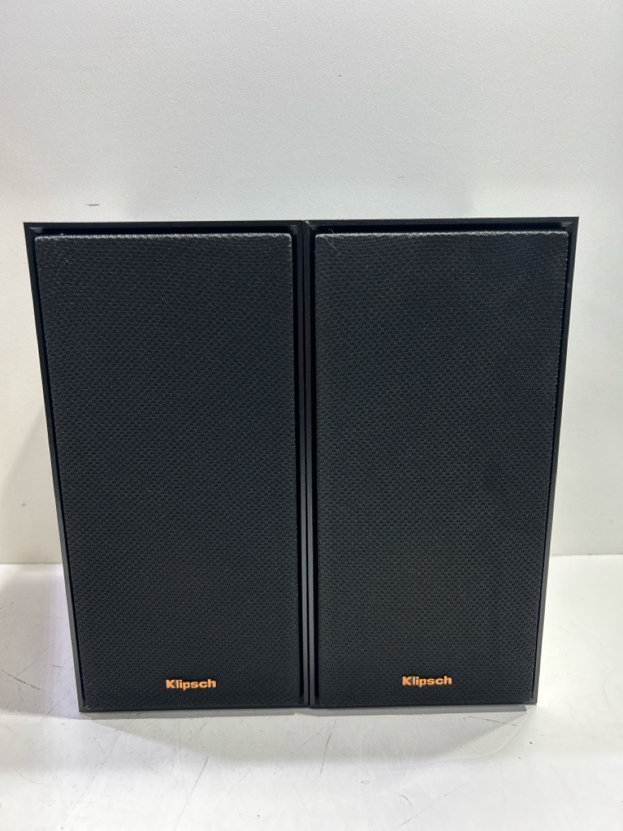 KLIPSCH MODEL R-40M MONITOR SPEAKERS (P11033376)