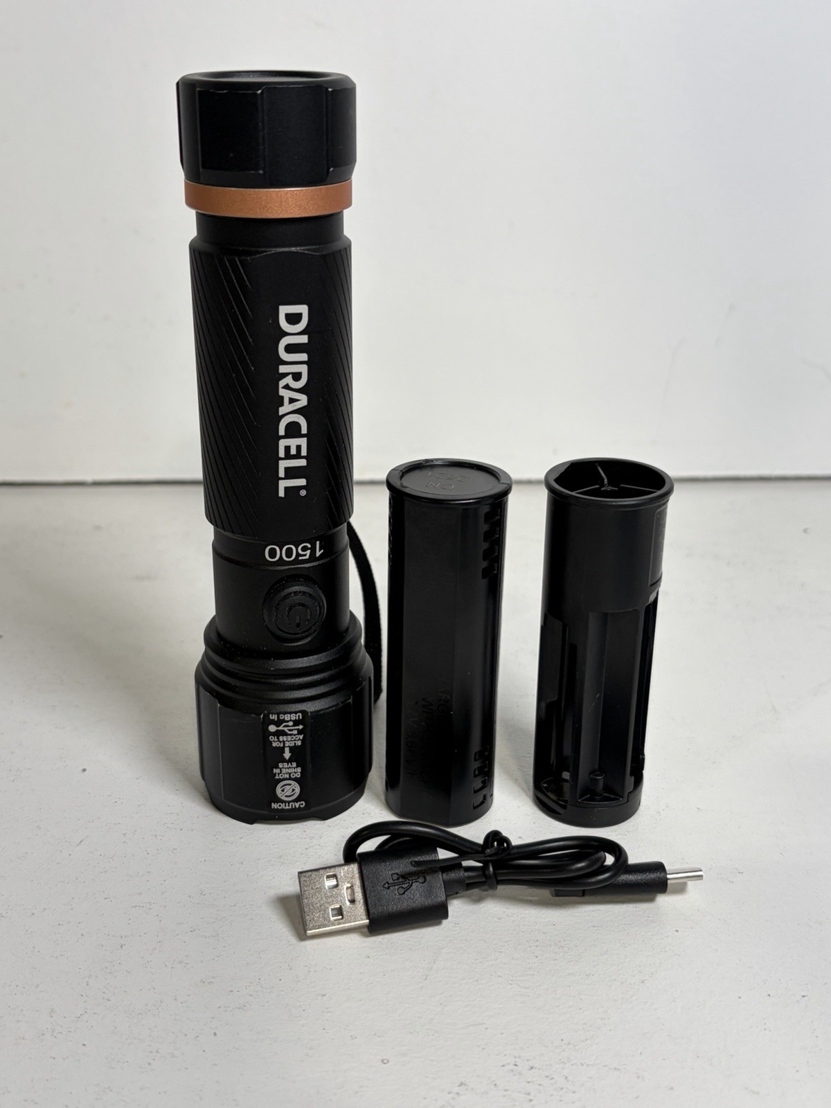 Duracell Durabeam Ultra Hybrid LED Flashlight 1500 Lm Rechargeable or Batteries