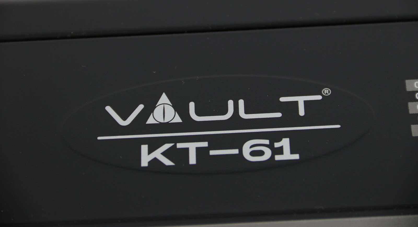 Vault KT-61 Keytone Touch Sensitive 61-Key Electronic Keyboard - Black (broken k