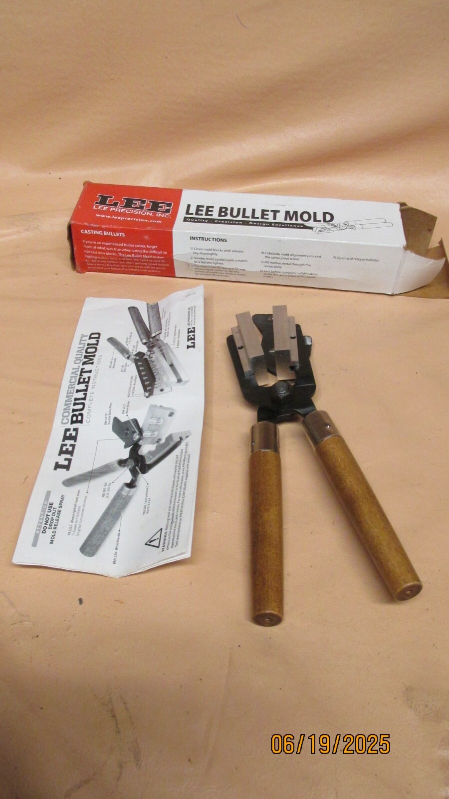 Lee double cavity c358-158-swc .358 diameter 158gr weight bullet mold