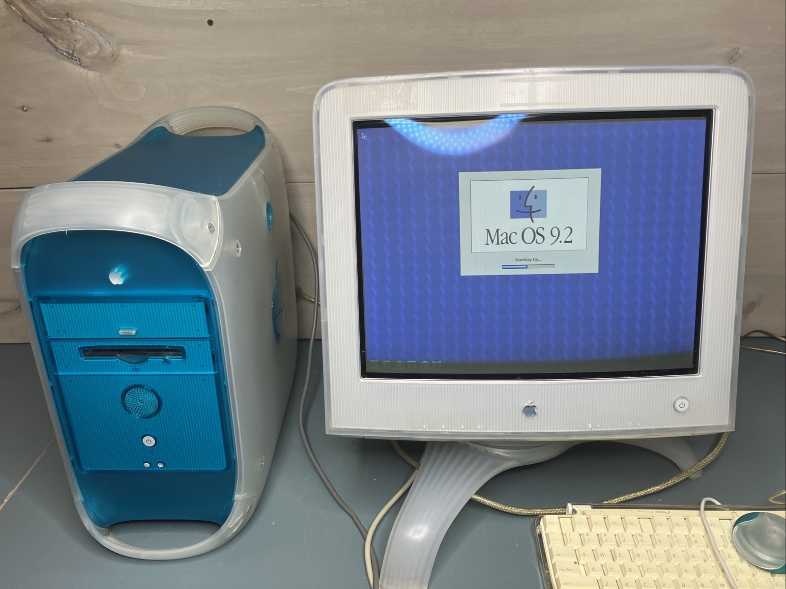 Apple Power Macintosh G3  Desktop Computer - Vintage