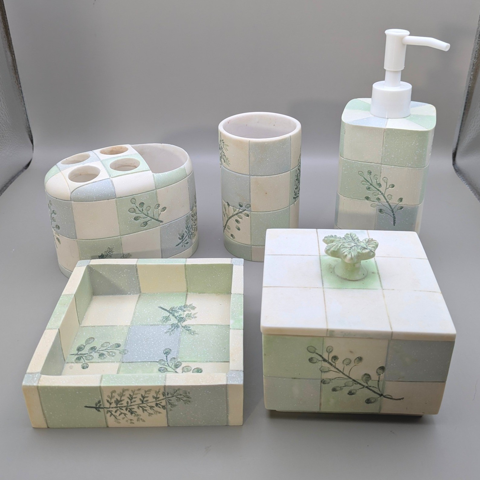 Vintage Croscill Rainier 5 pc Bathroom Set Green Checkerboard Botanical Leaf