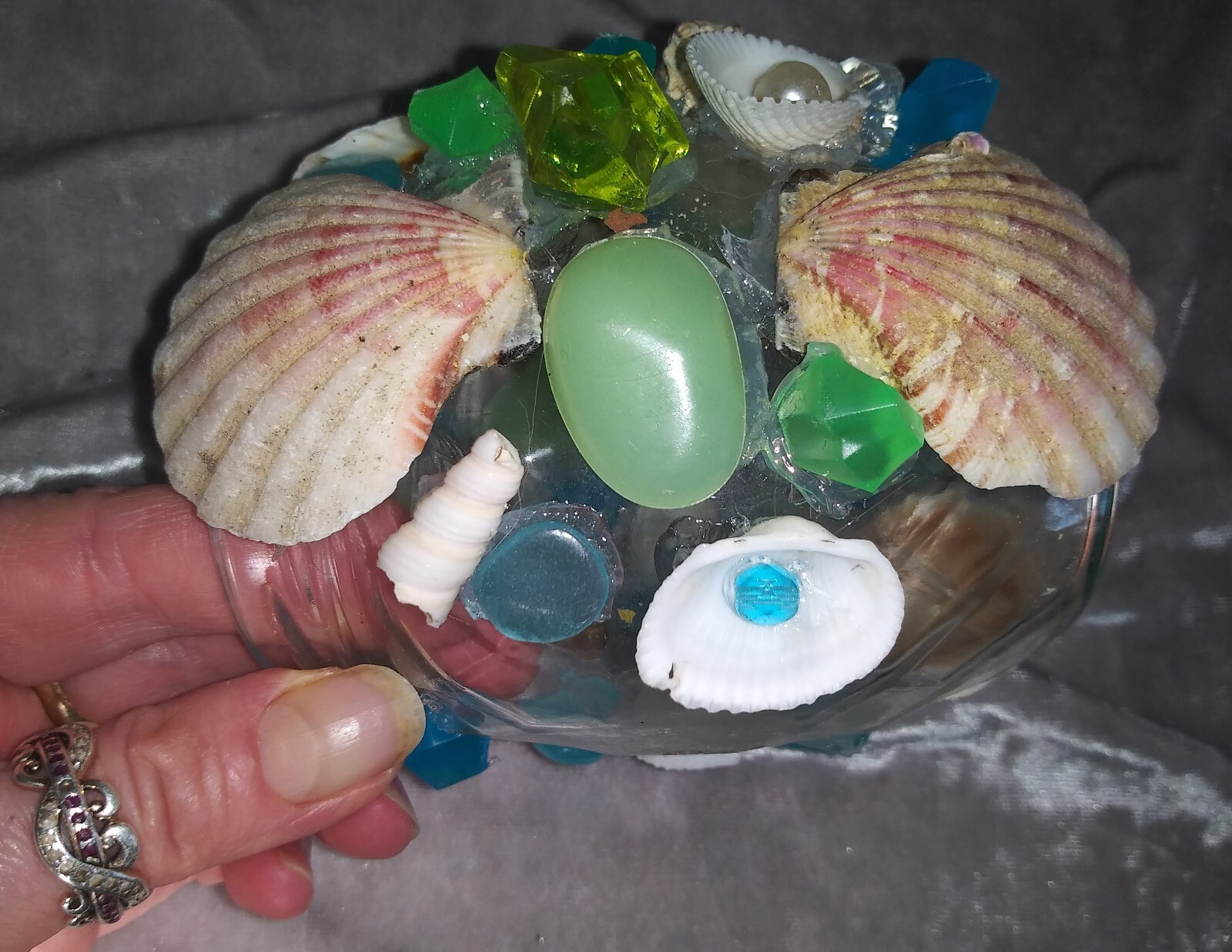 Small glass crystal fish cave aquarium decoration in Blue/Grn Glow in the Dark!