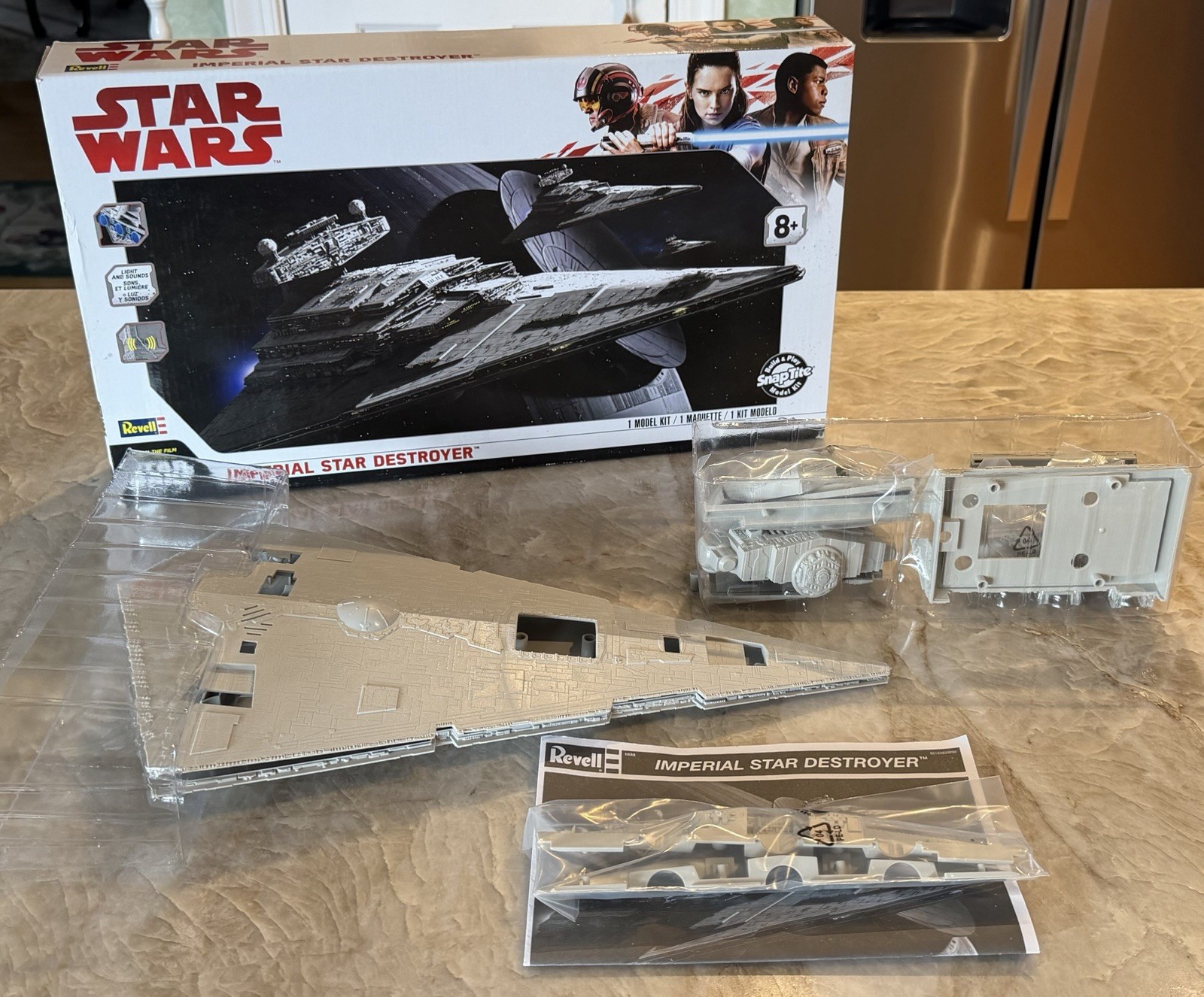 STAR WARS Imperial STAR DESTROYER ELECTRONIC MODEL KIT REVELL SNAPTITE Mint