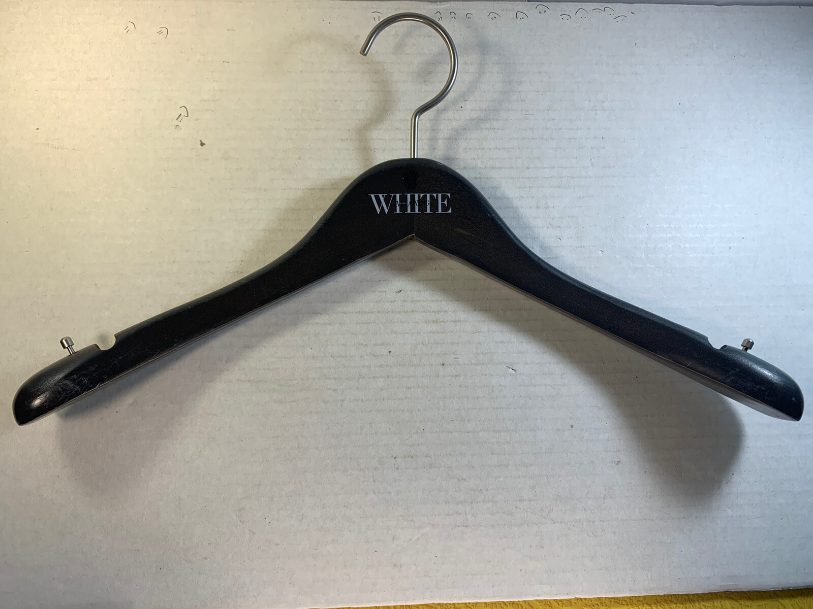 VERA WANG White Delux Adult Clothing Wooden Dress Hanger Lot Of 20