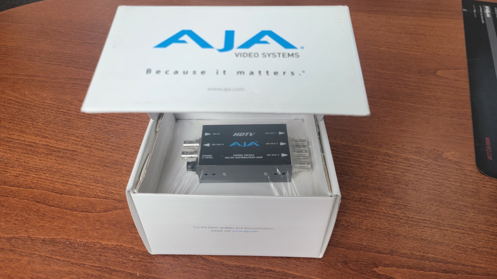 AJA HD5DA 1x4 HD/SD SDI Distribution Amp Mini-Converter