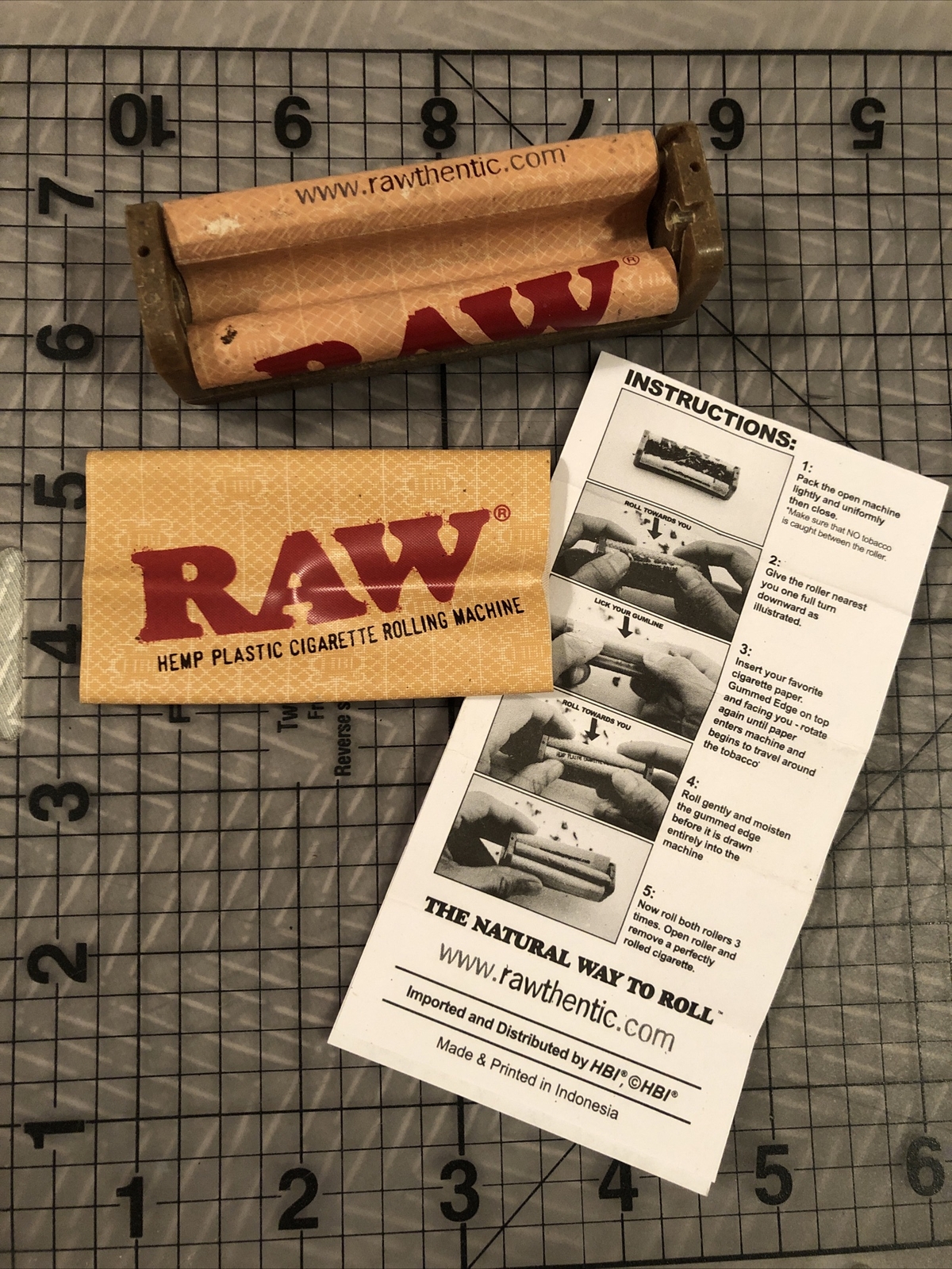 RAW brand Hemp Plastic Cigarette Rolling Machine used Handheld Roller spare roll