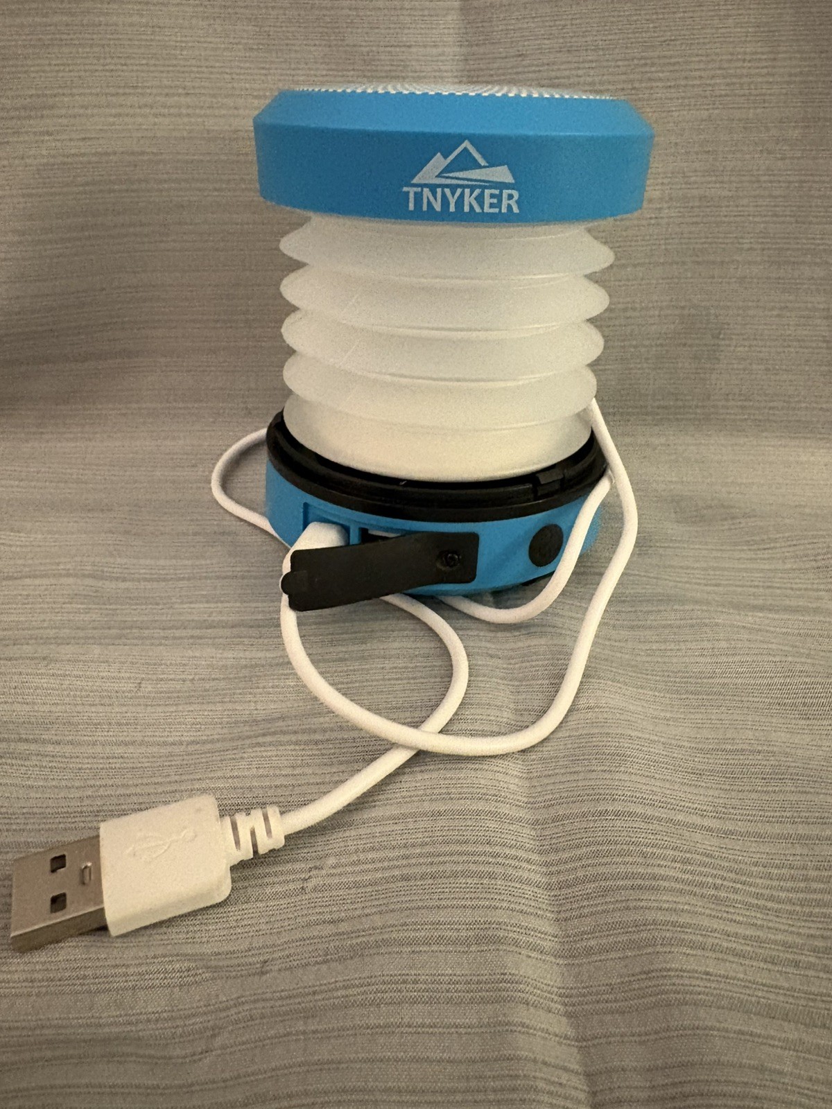 TNYKER Rechargeable Collapsible Solar LED 2n1 Camping Lantern and Flashlight