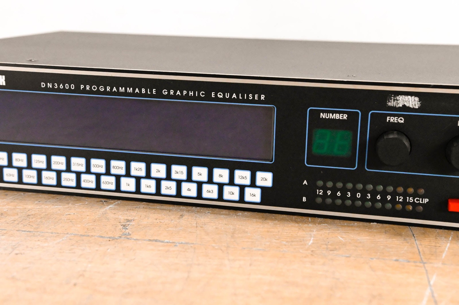 Klark Teknik DN3600 Programmable Graphic Equalizer CG01XTR