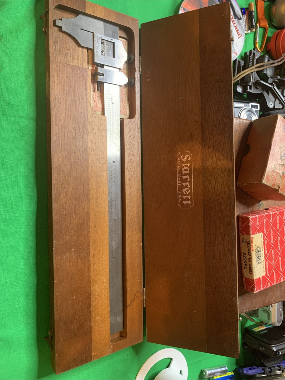 Starrett vintage No. 122 Vernier Caliper w/ Wood Box 12" .001" Resolution  G499