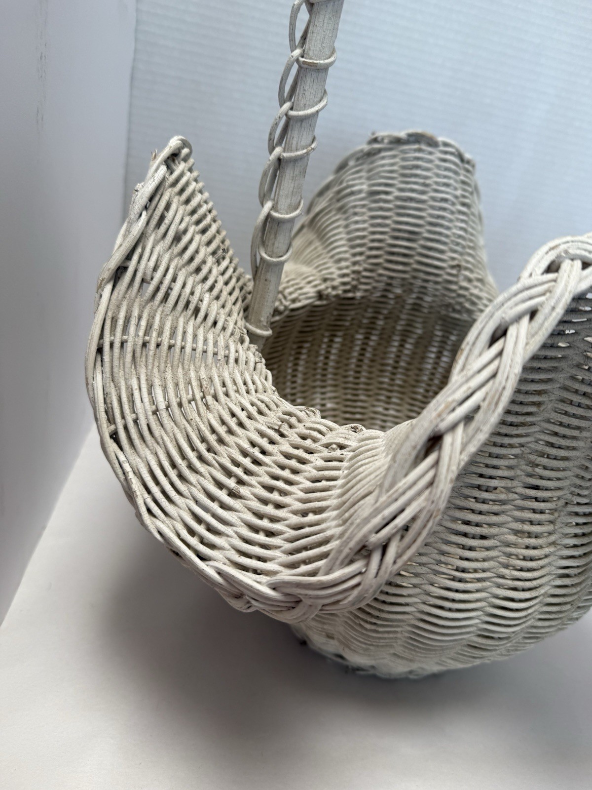 Vintage Trompe L'Oeil 19.5” x 15” White Ruffled Wicker Easter Basket with Handle