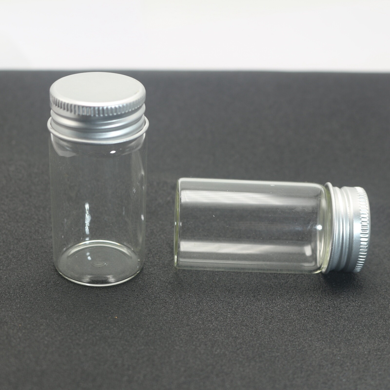 4 Empty Small Glass Storage Bottles Vials with Screw Cap 12ml(22X60mm) Mini Jars