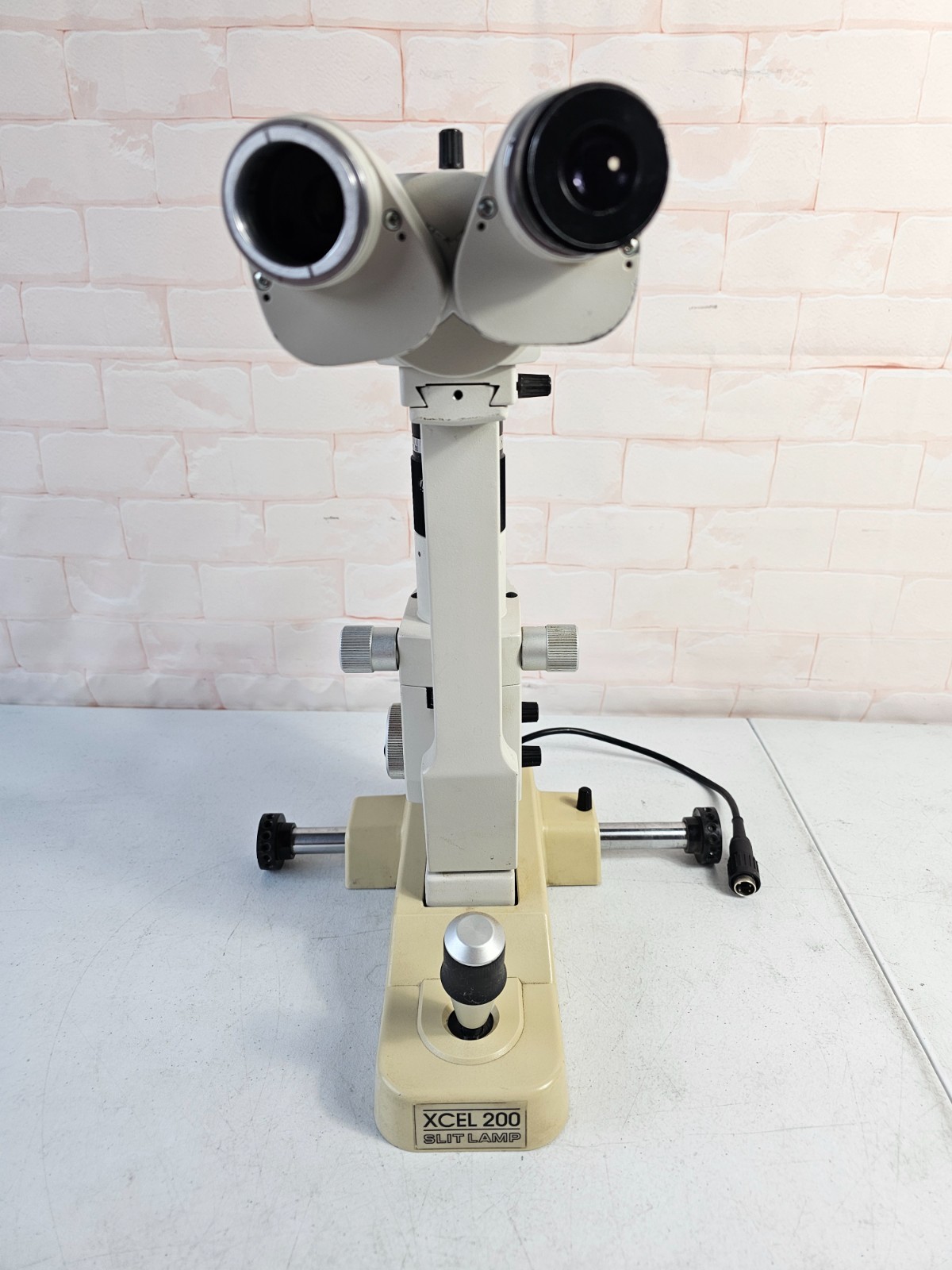 Reichert Slit Lamp Xcel 200 - Parts Unit