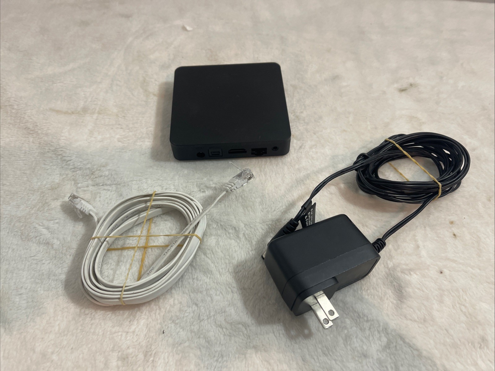 Evo Force 1 - 4K Android TV Set - Top Box (Model ipa2112hdw) With Cable