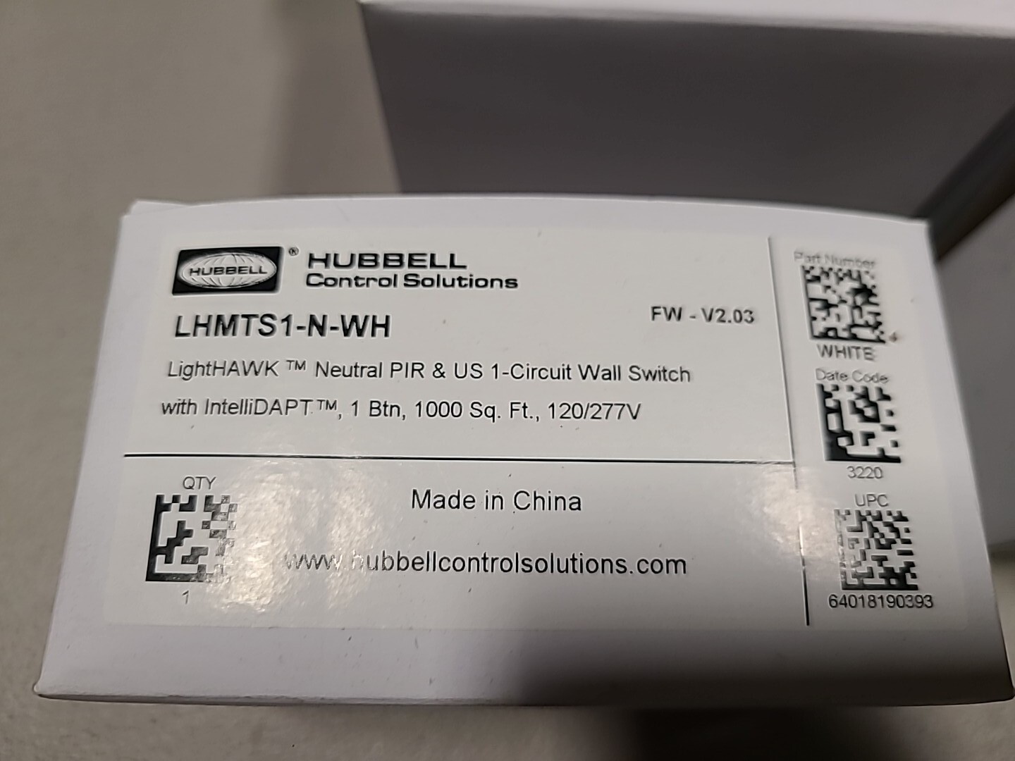Hubbell LHMTS1-N-WH LightHAWK Neutral PIR & US Wall Switch