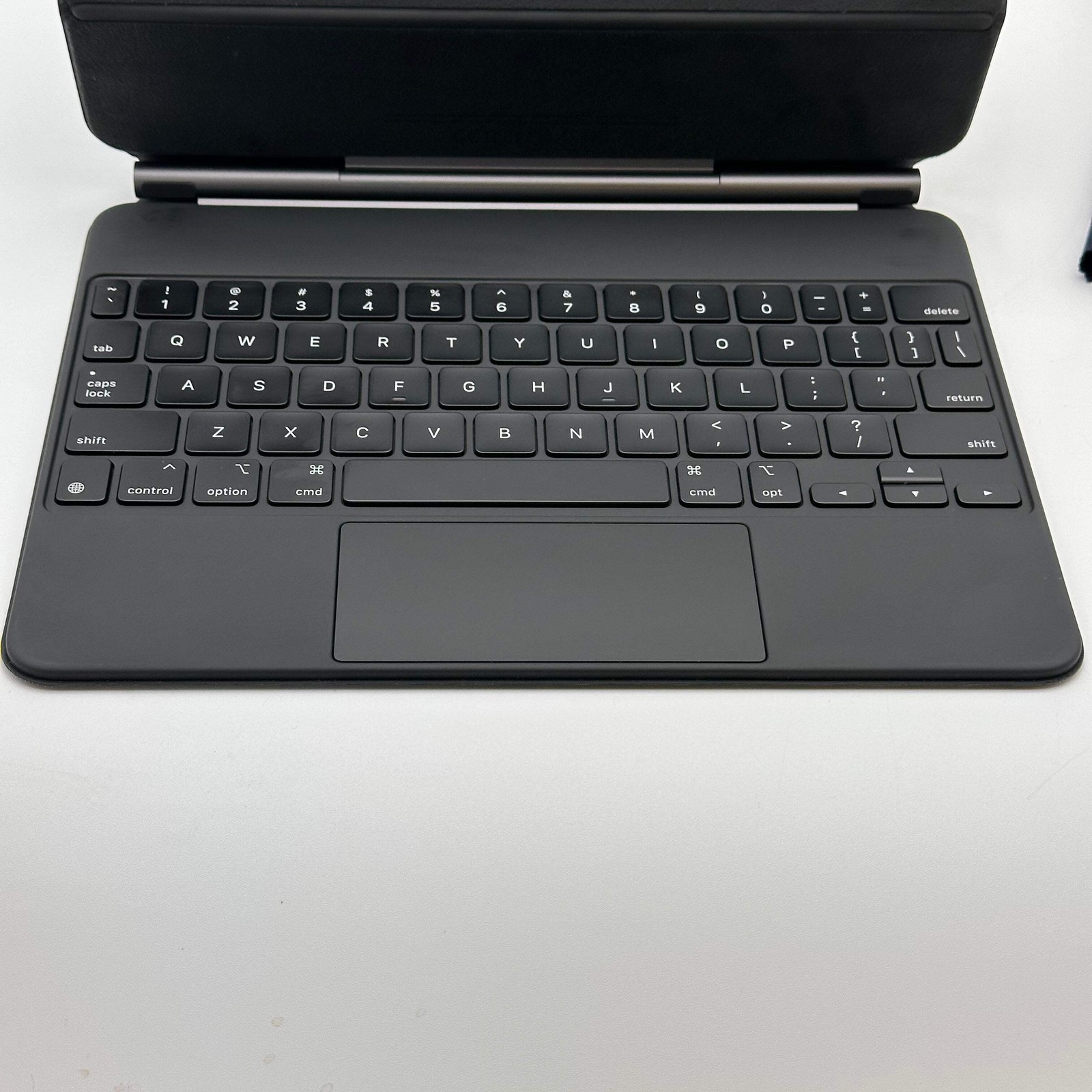 Apple Magic Keyboard (Model A2661)