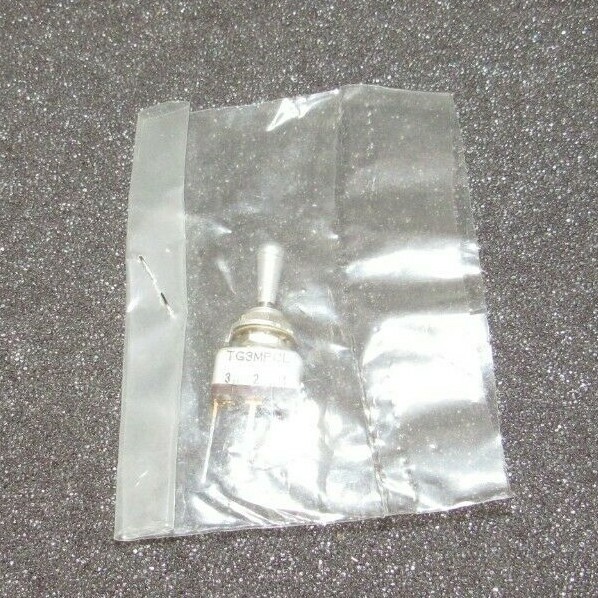 Eaton TG3MPCL ON-OFF-ON MOMENTARY SPST