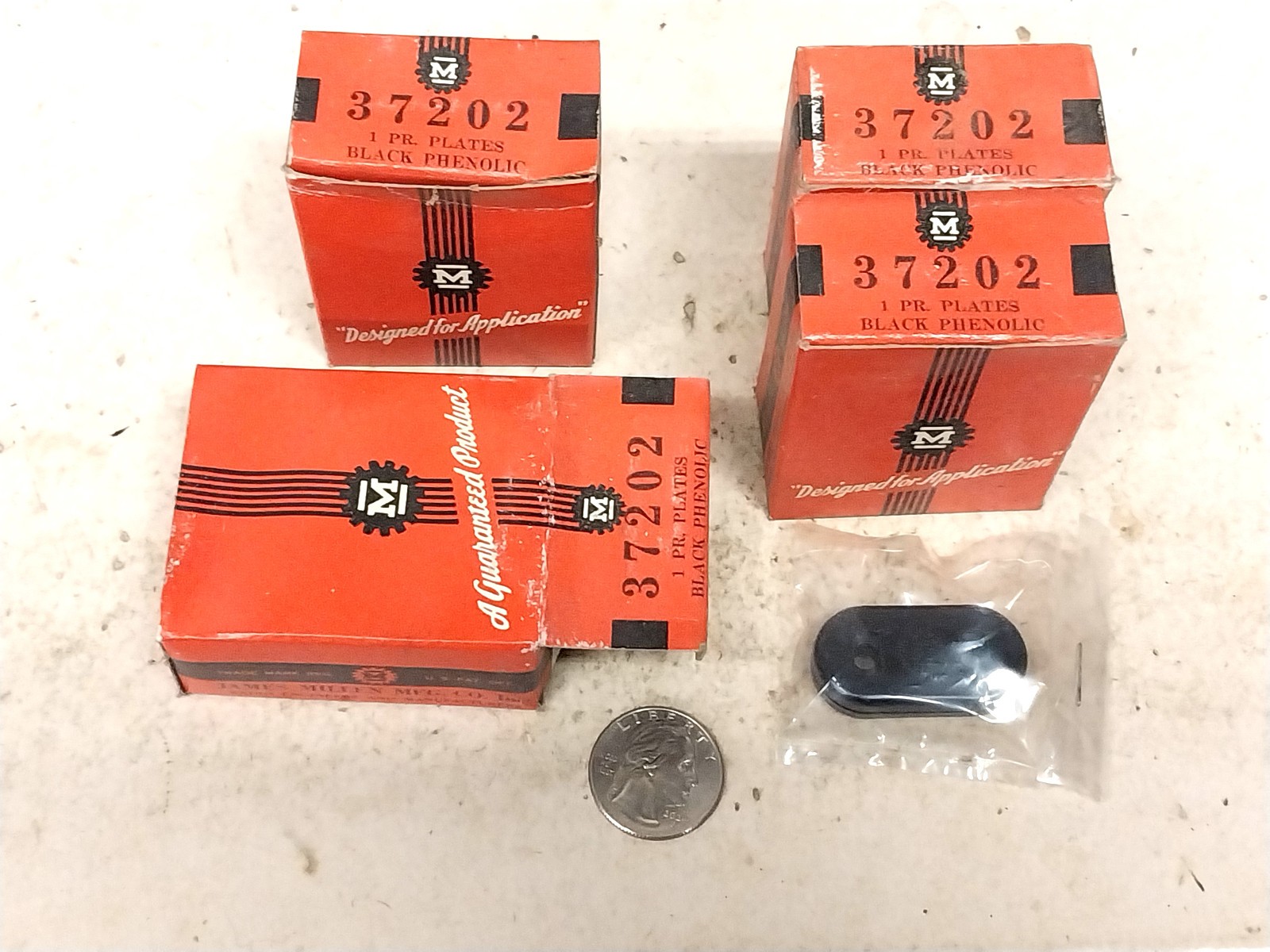 4 Pair New Unused Millen Black Banana Plug Plate / Old Vintage Ham Radio Tube