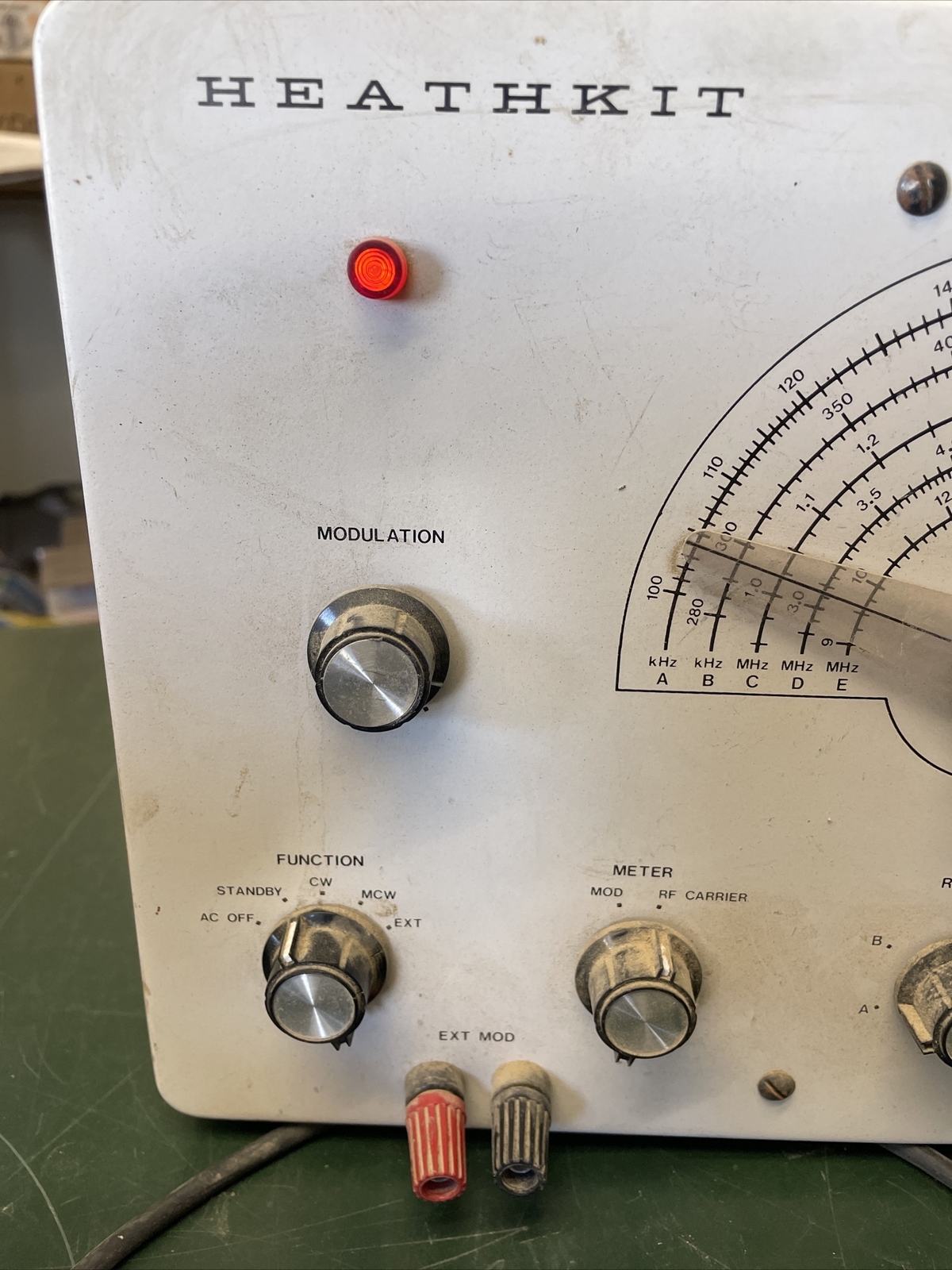 Heathkit IG-5242 RF Signal Generator Untested