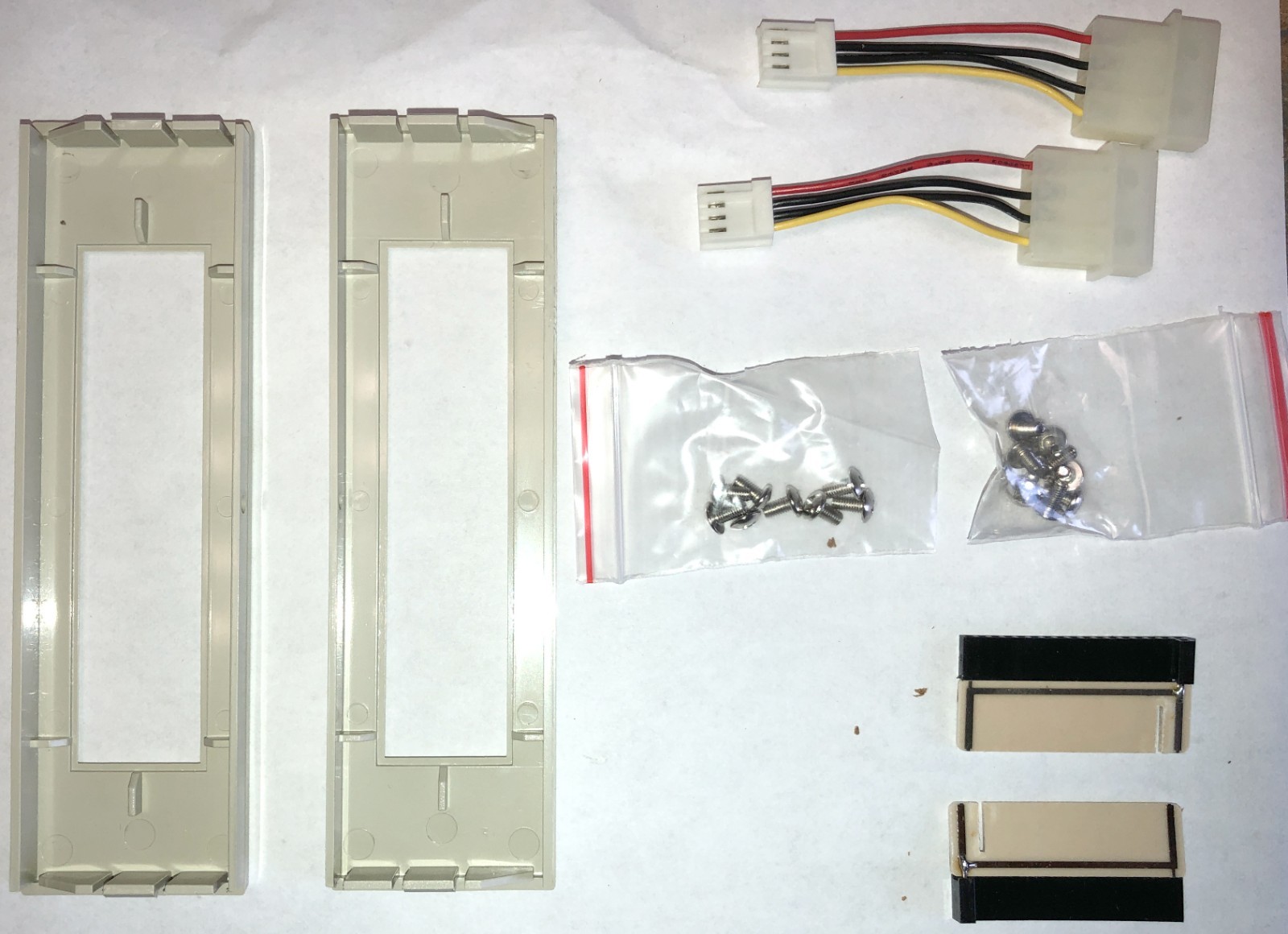 2 pcs 5.25 inch Universal Mounting Frame For 3.5 inch Micro Floppy Drive MF-520