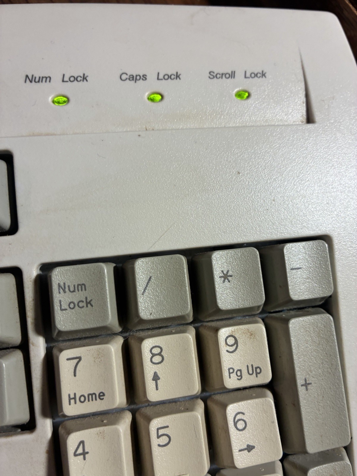 Gateway 2000 Working Keyboard & Software Bundle - Items In Desc