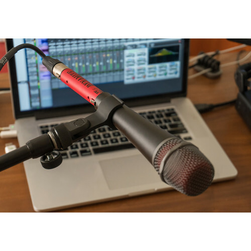 SE Electronics DM1-MIC-PRE-U Dynamite Active Inline Microphone Preamplifier DM1