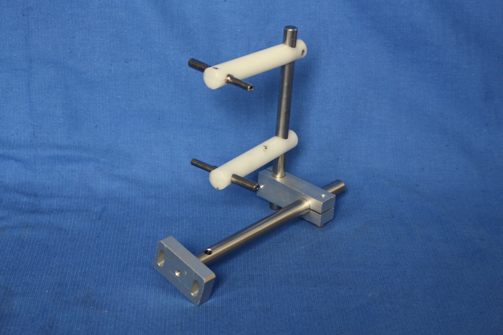 Mounting Assembly for 2 sensors of 8 mm diameter