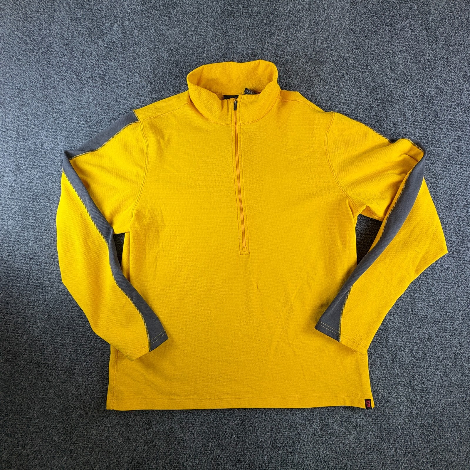 Alpine Design Shirt Mens Medium Yellow Gray Stretch 1/2 Zip Mock Neck Activewear