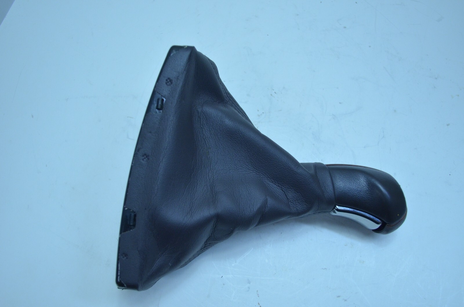 10-13 BUICK LACROSSE AUTOMATIC TRANSMISSION SHIFTER BOOT OEM