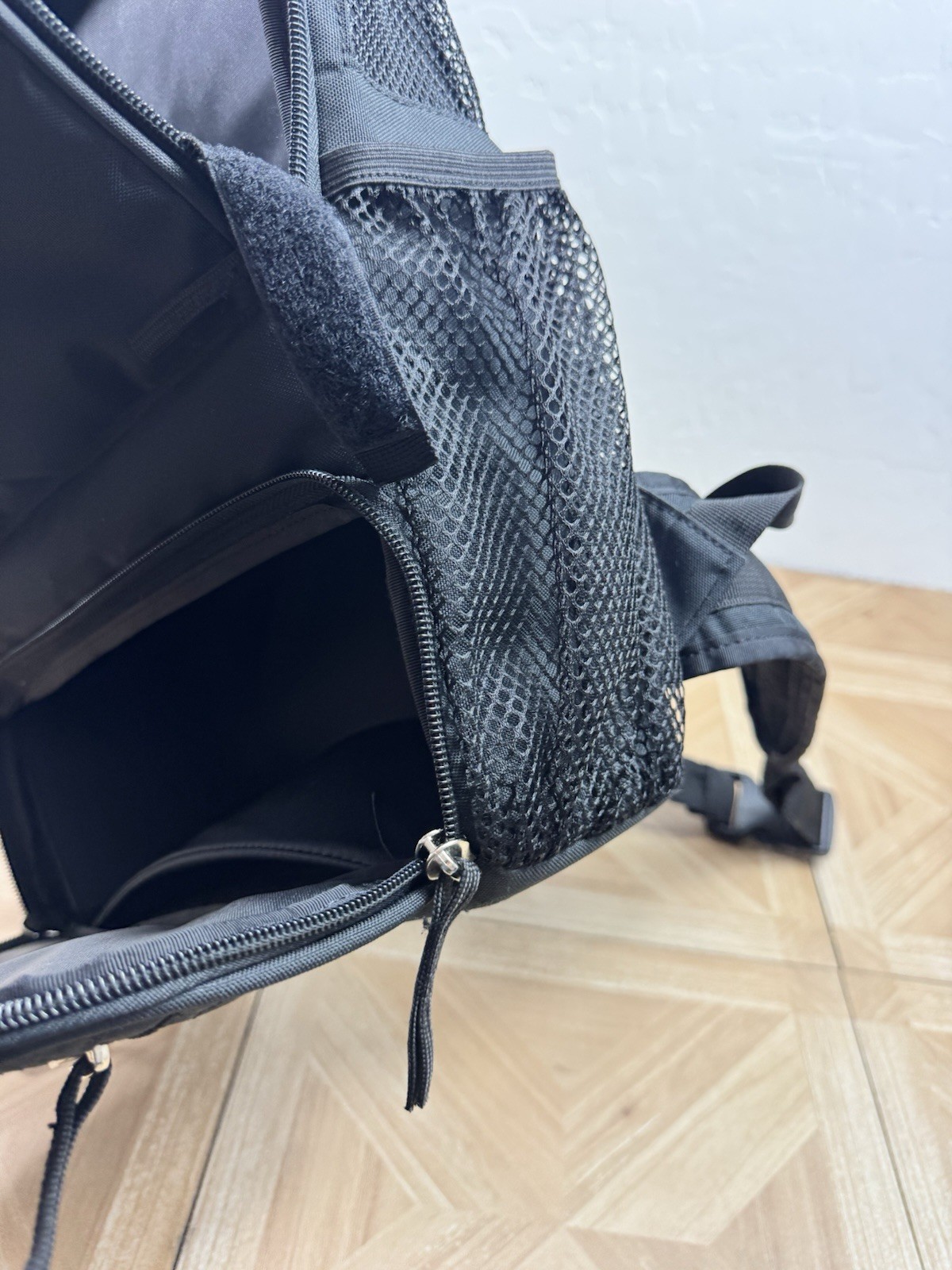 Inogen One G3 BackPack Spare Battery Storage & Padded Straps Black
