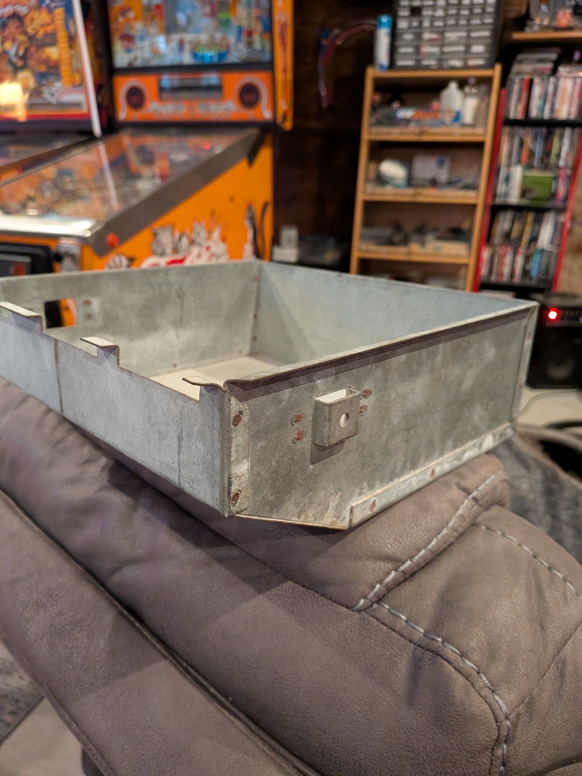 Williams Pinball Machine Metal Coin Cash Box