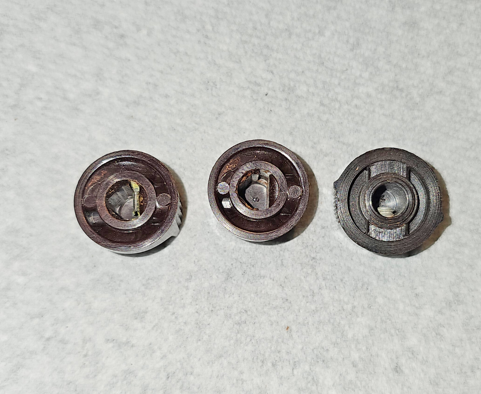 3 Knobs - Capitol Phonograph Turntable Model U14 - Brown Bakelite