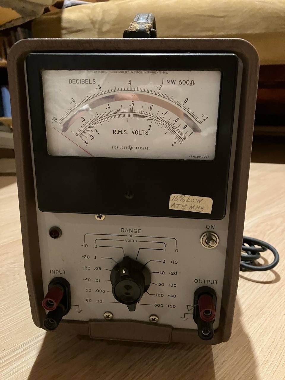 Vtg HP Hewlett Packard Model 400L Vacuum Tube Voltmeter Not Tested