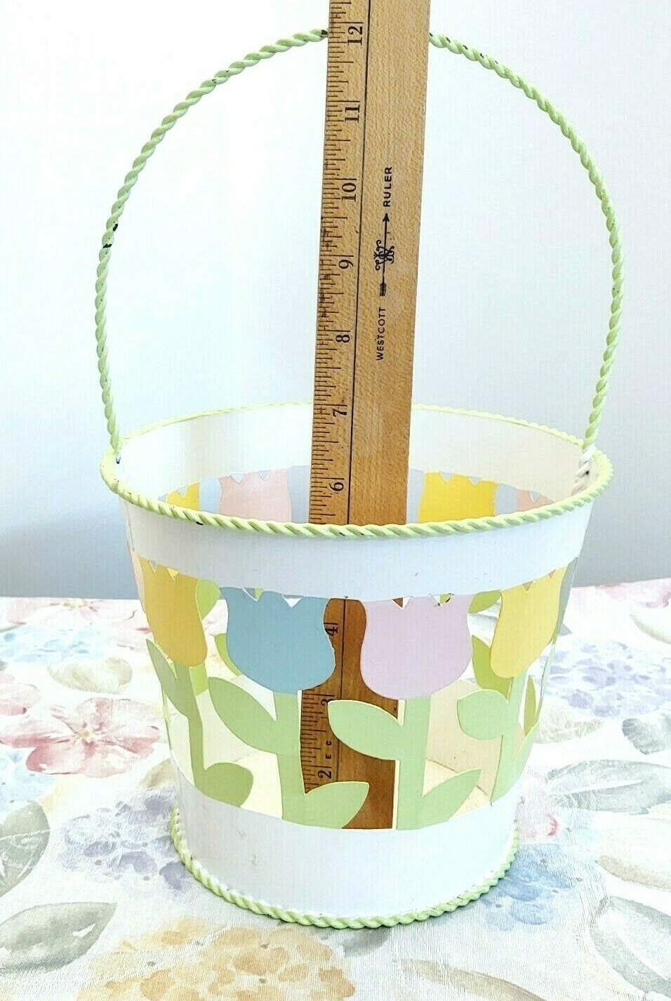 METAL TULIP WIRE BASKET
