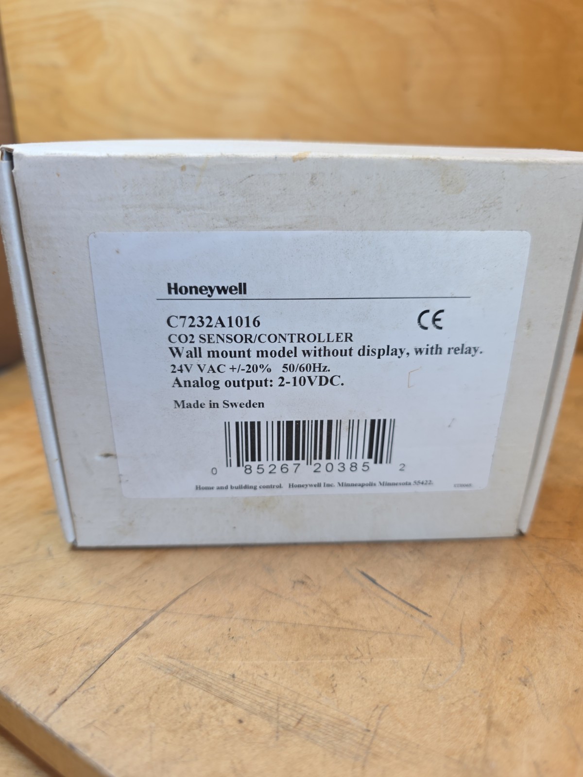 Honeywell C7232A1016 CO2 Sensor/Controller Wall Mount