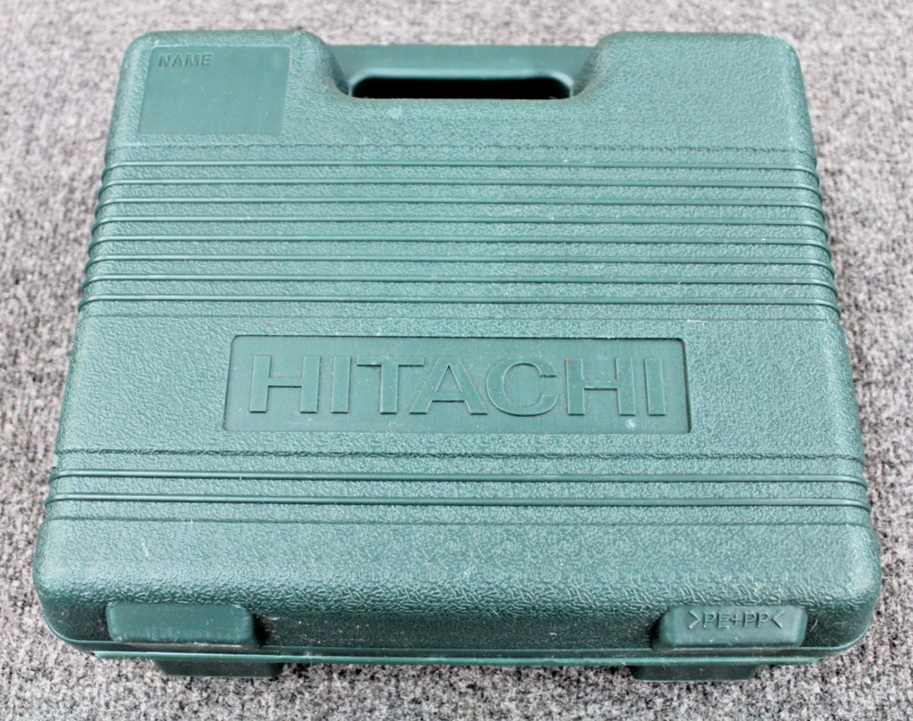 Hitachi Pneumatic 1-3/8" Pin Nailer NP35A w/ Hard Case (Preowned)