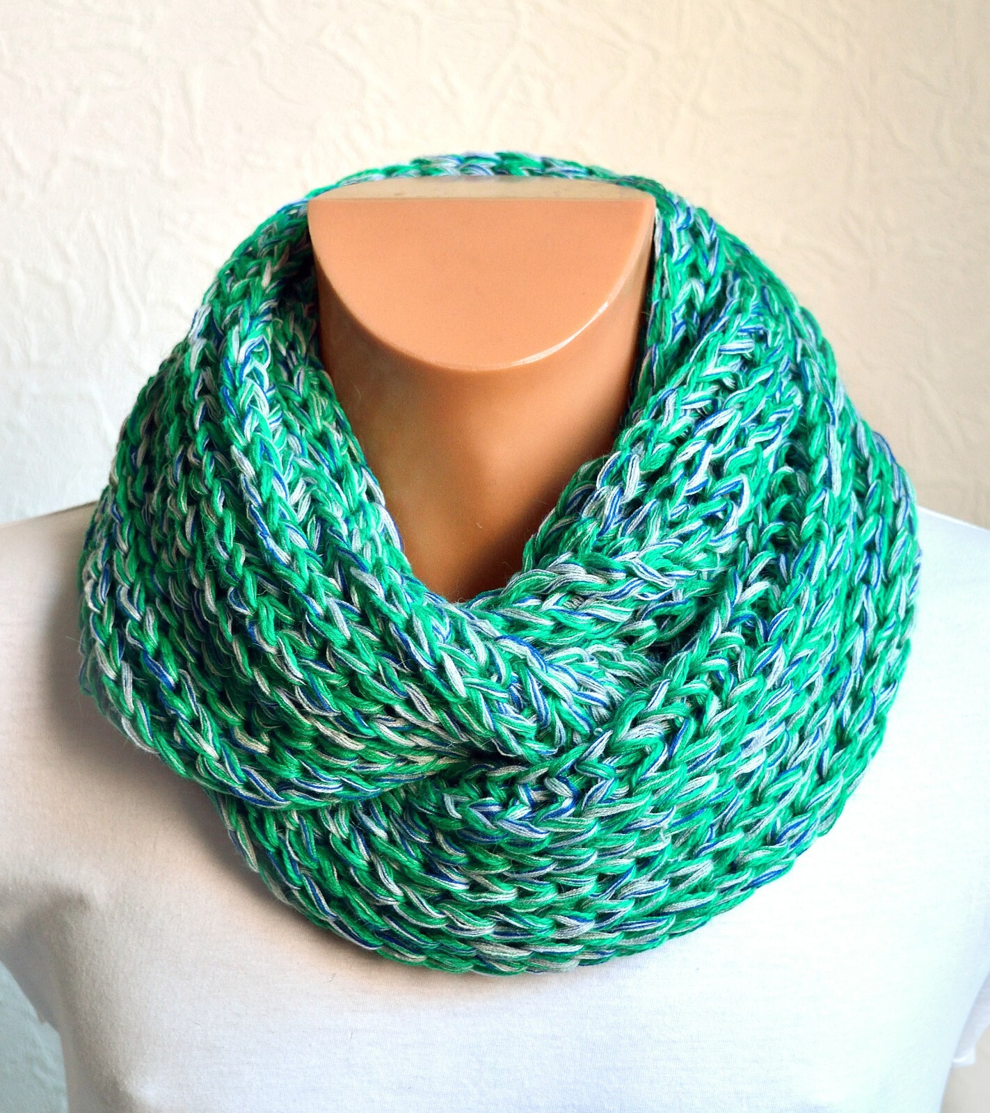 Hand Knit Unisex Cashmere Slight Gloss Snood Scarve from Handspun yarn