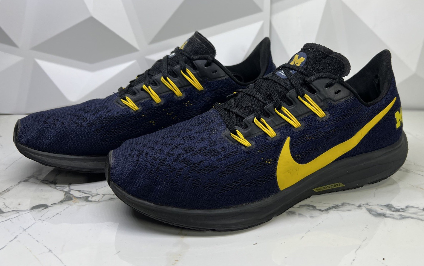 Nike Air Zoom Pegasus 36  Running Shoes Navy Gold Michigan Wolverine Mens 10