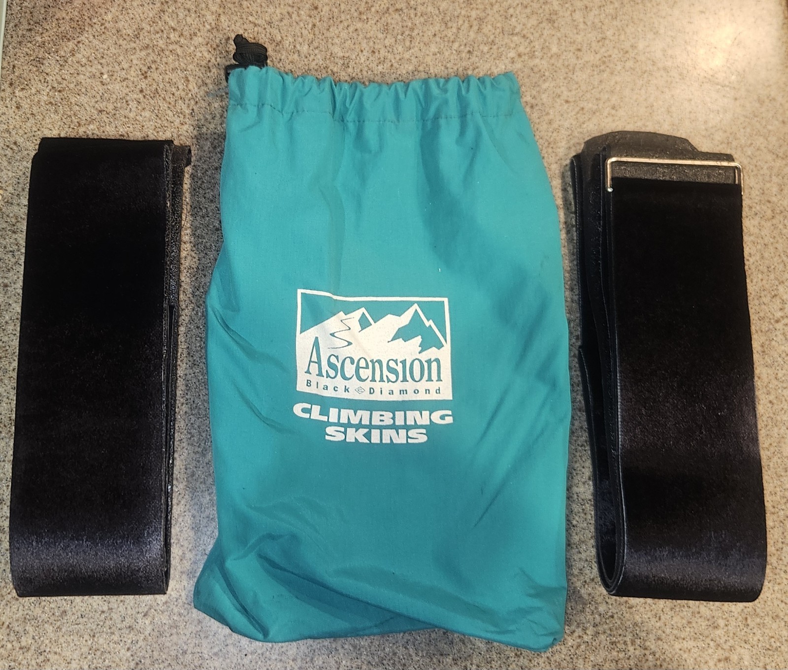 Black Diamond Ascension Climbing Skins Black Pre-owned