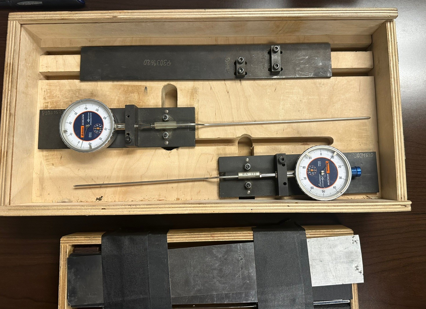 Pair of GARANT 432110-10/58 Precision Dial Indicators W/ Mount & Gauge Block Set