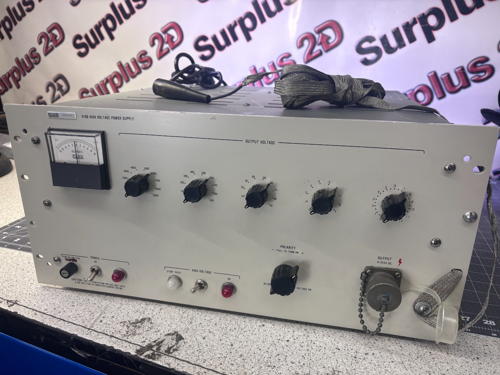 Fluke 410B 10kV DC High Voltage Power Supply.