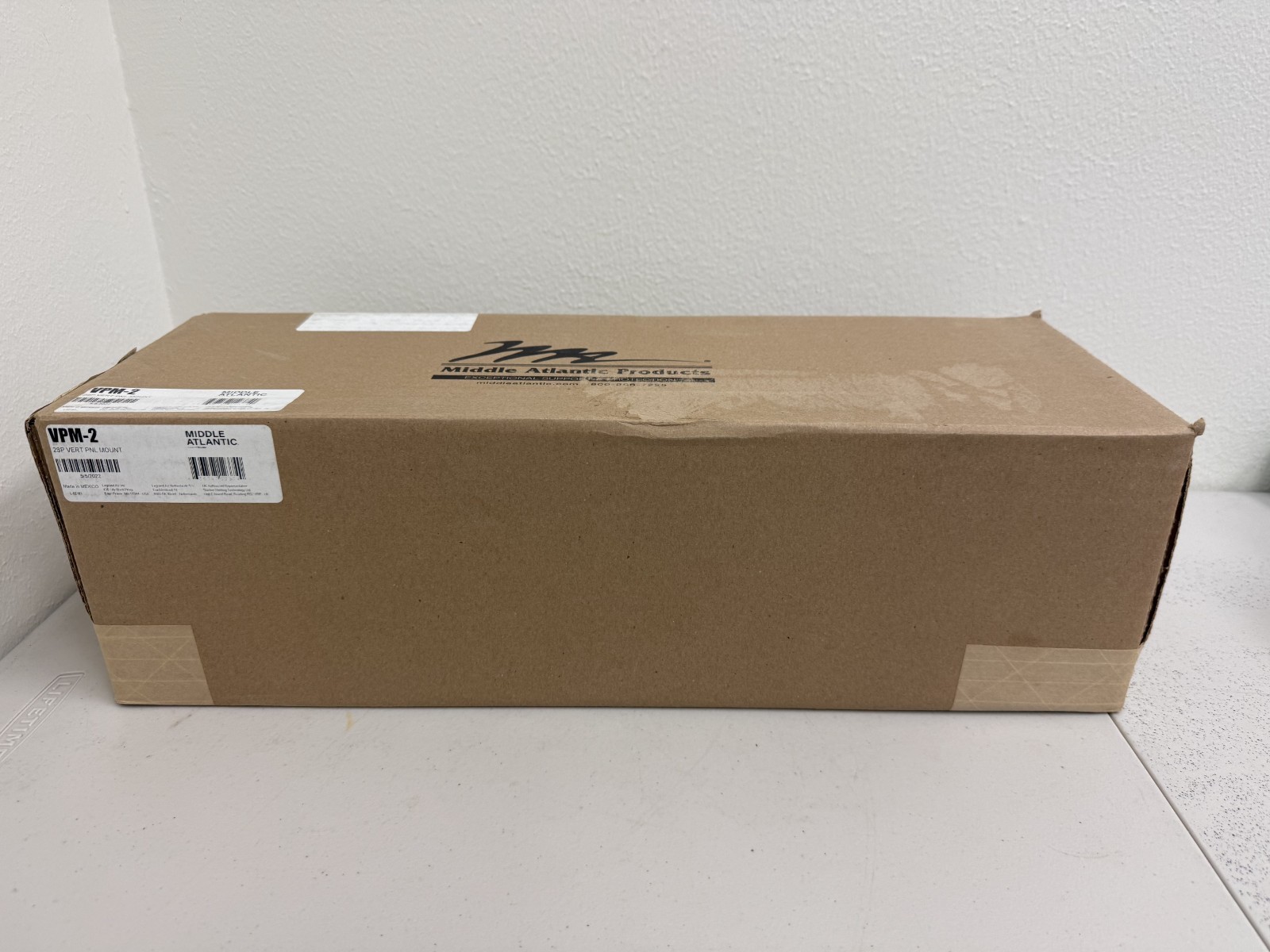 Middle Atlantic VPM-2 - 2U (3.5") Black Vertical Wall Mt Bracket w/ 10-32 Rails