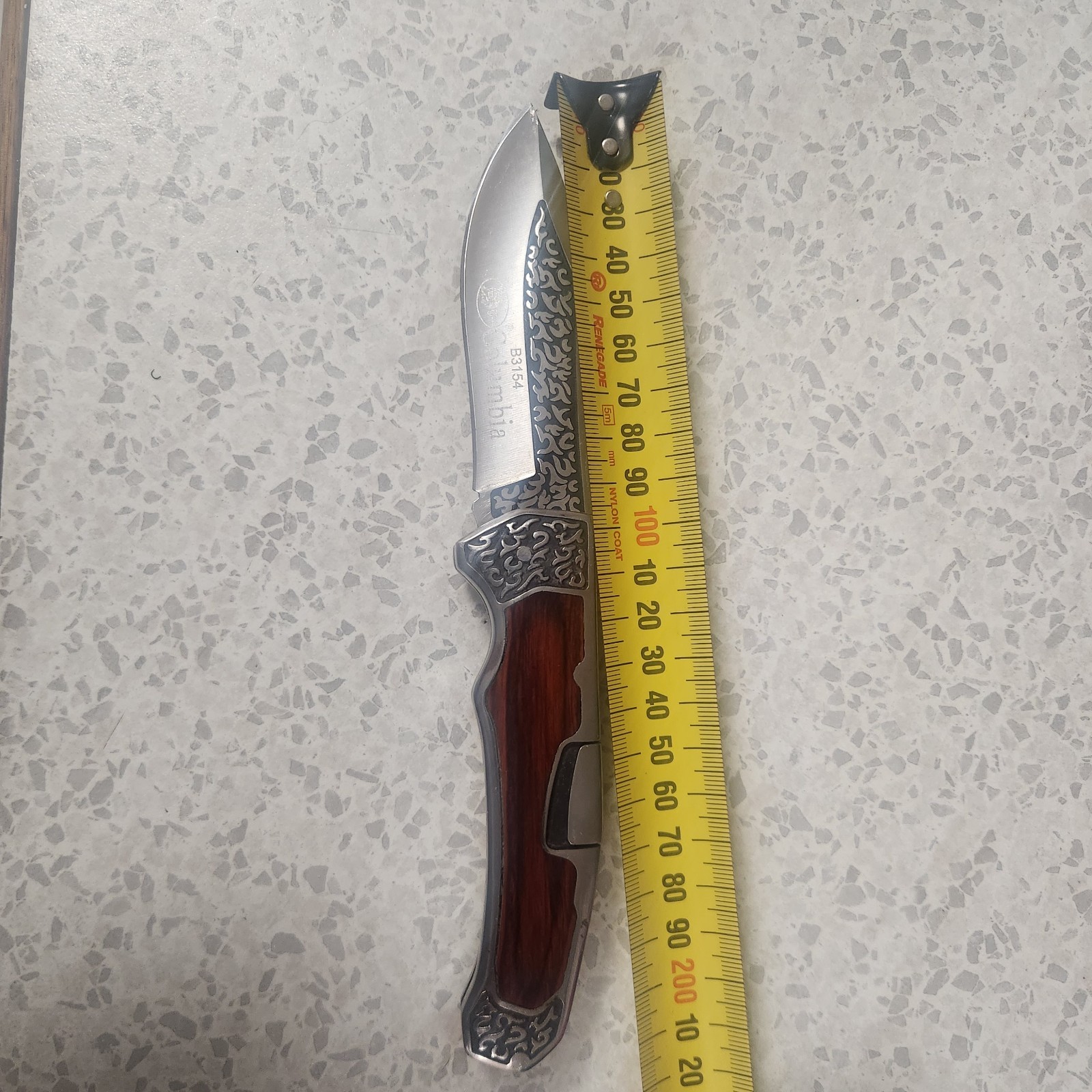 columbia knife