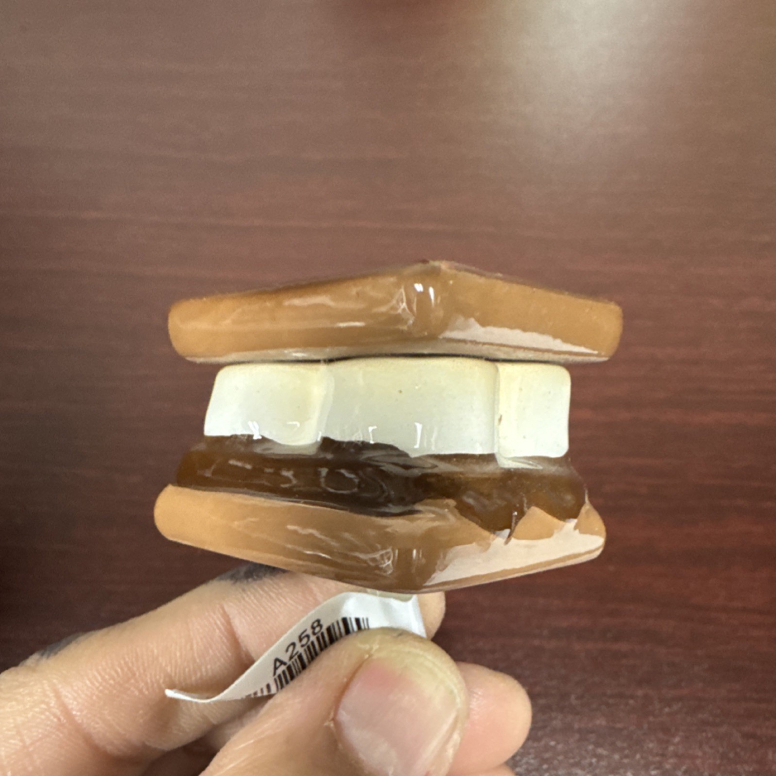 Gimme S'more Ceramic Glossy S'more Figurine Brown White Food & Drink A258