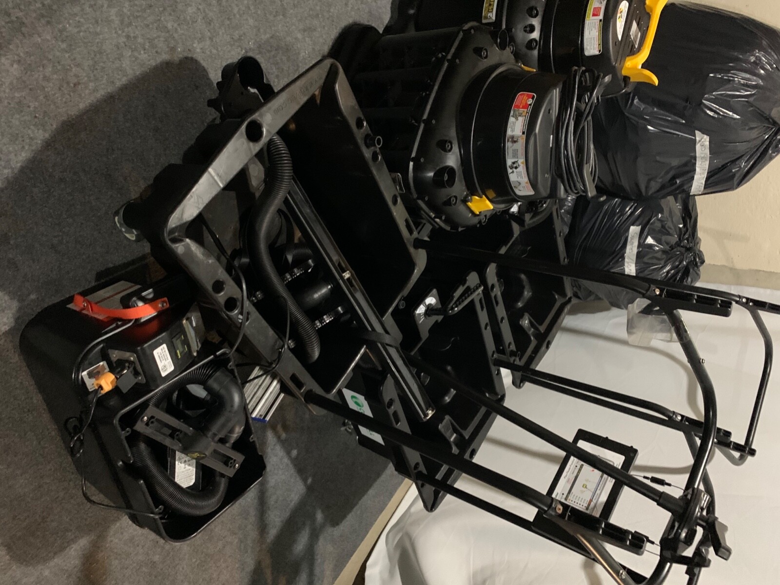 commercial cleaning equipment